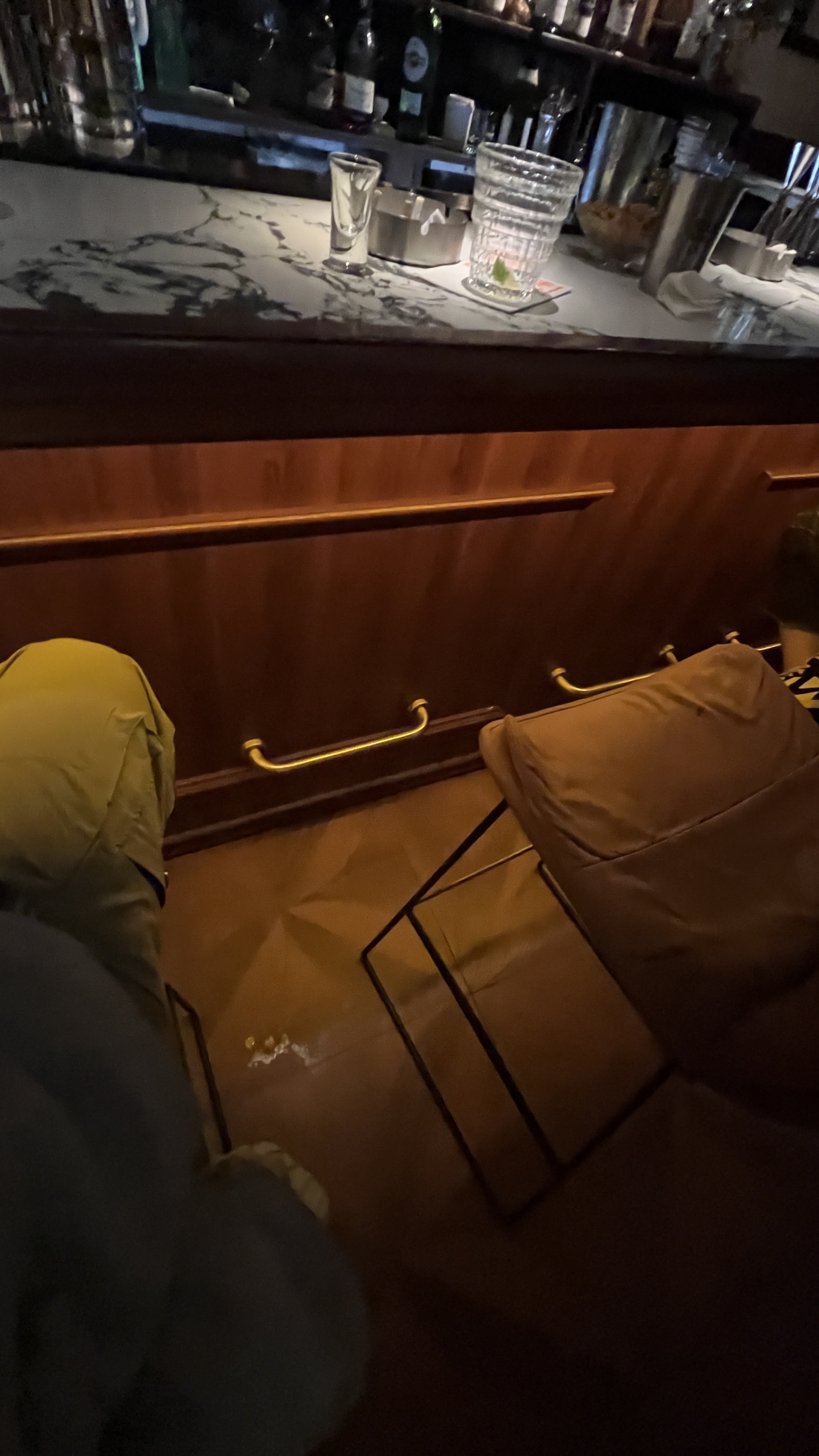 我知道再也见不到了，但拍下了她的座位